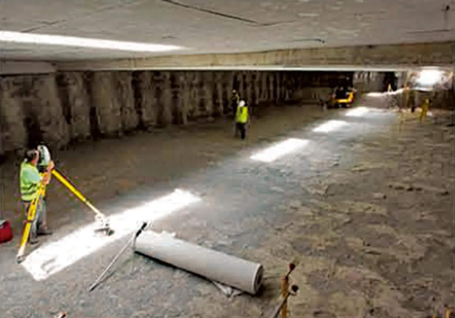 Obra – plataformas Obra en Alcázar del Genil: preparación de plataformas y replanteos