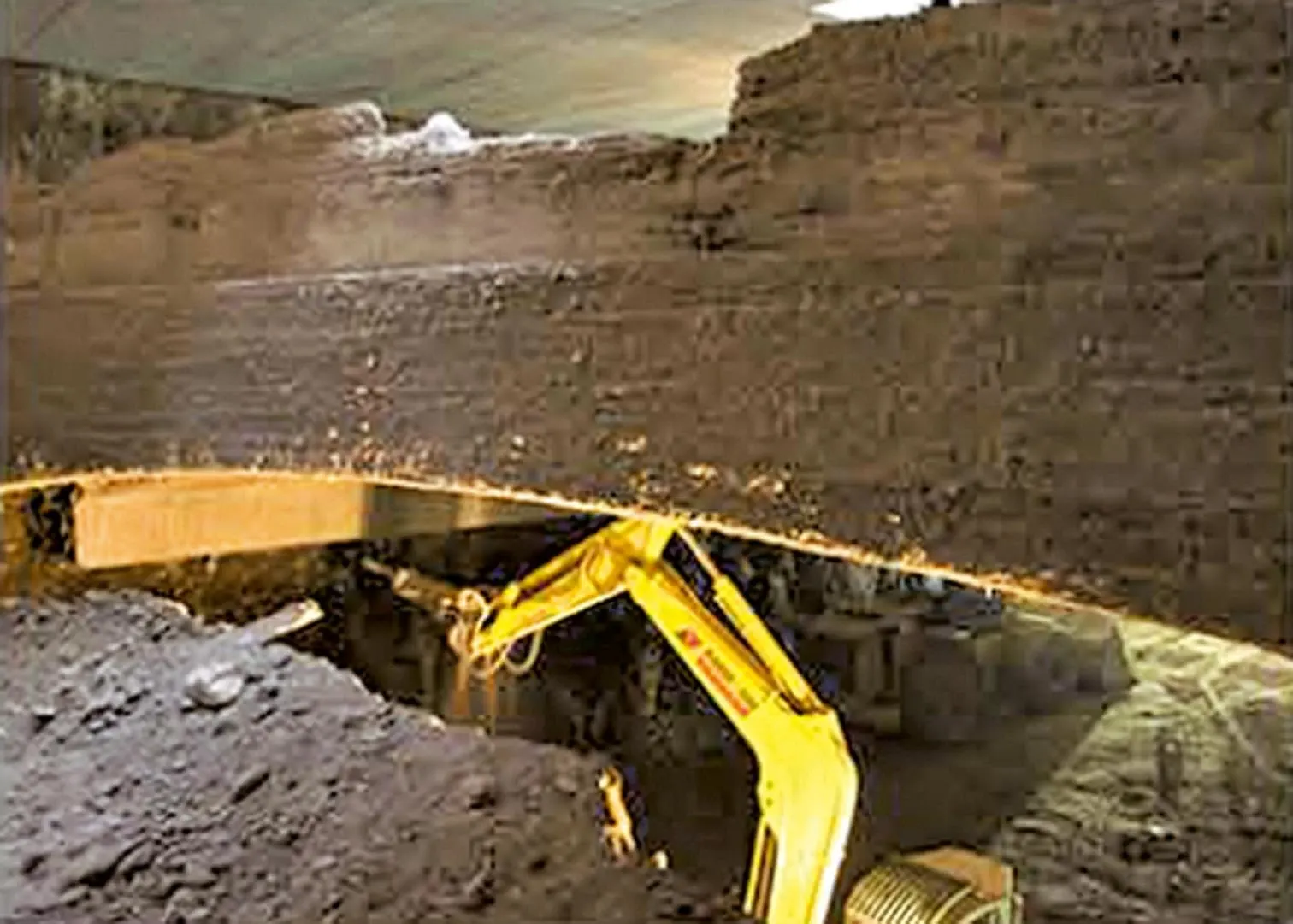 Obra – vaciado Obra en Alcázar del Genil: vaciado con excavadora