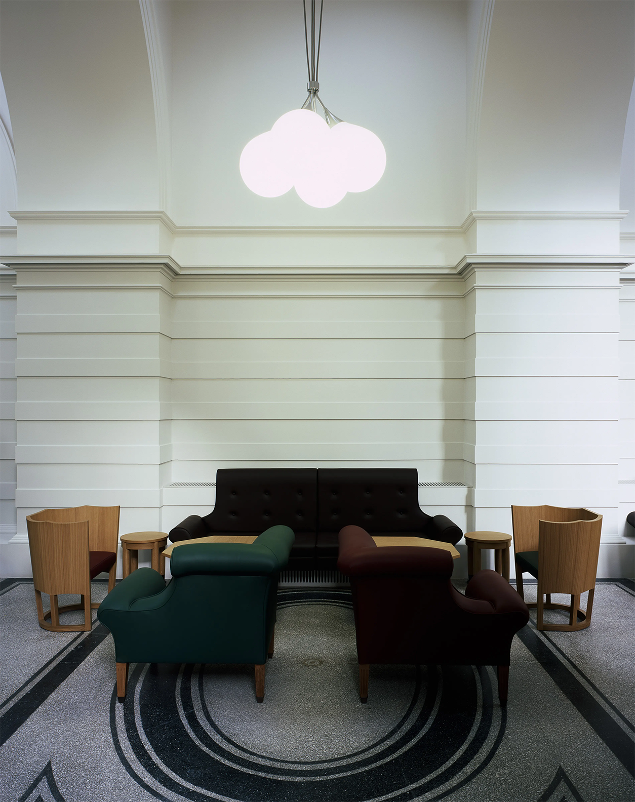 Espacios de pausa y lectura Tate Britain – sala íntima con mobiliario y luz filtrada