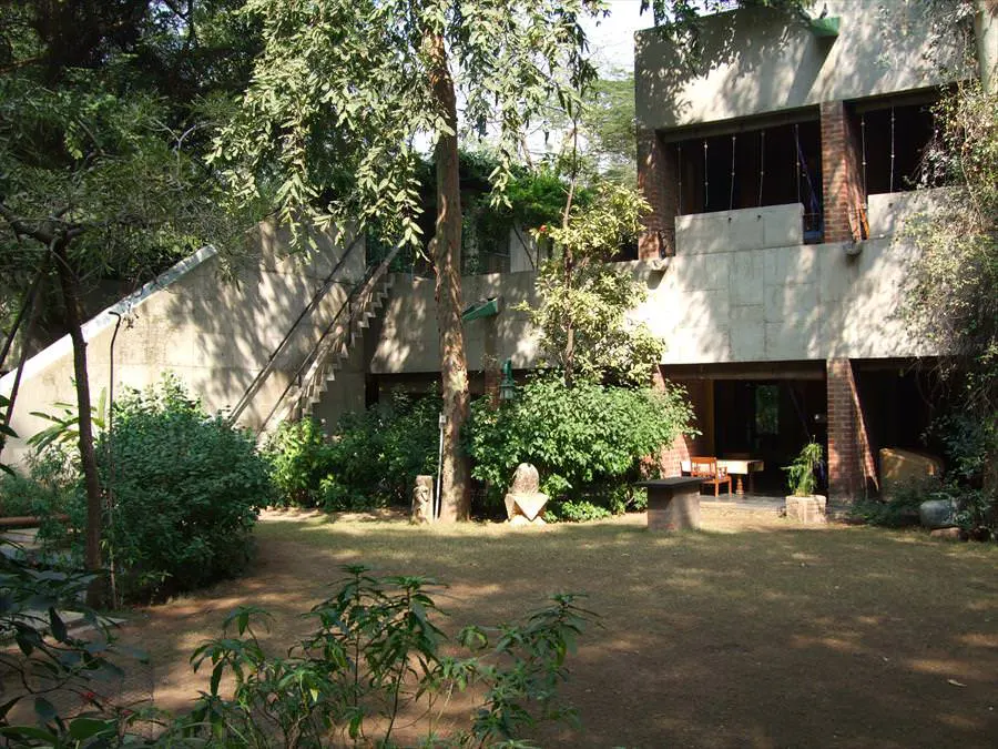 Villa Sarabhai – jardín interior Relación entre vivienda y jardín interior