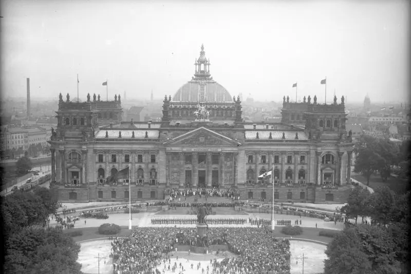 Reichstag histórico – fotografía de archivo Archivo histórico del Reichstag previo a la intervención contemporánea
